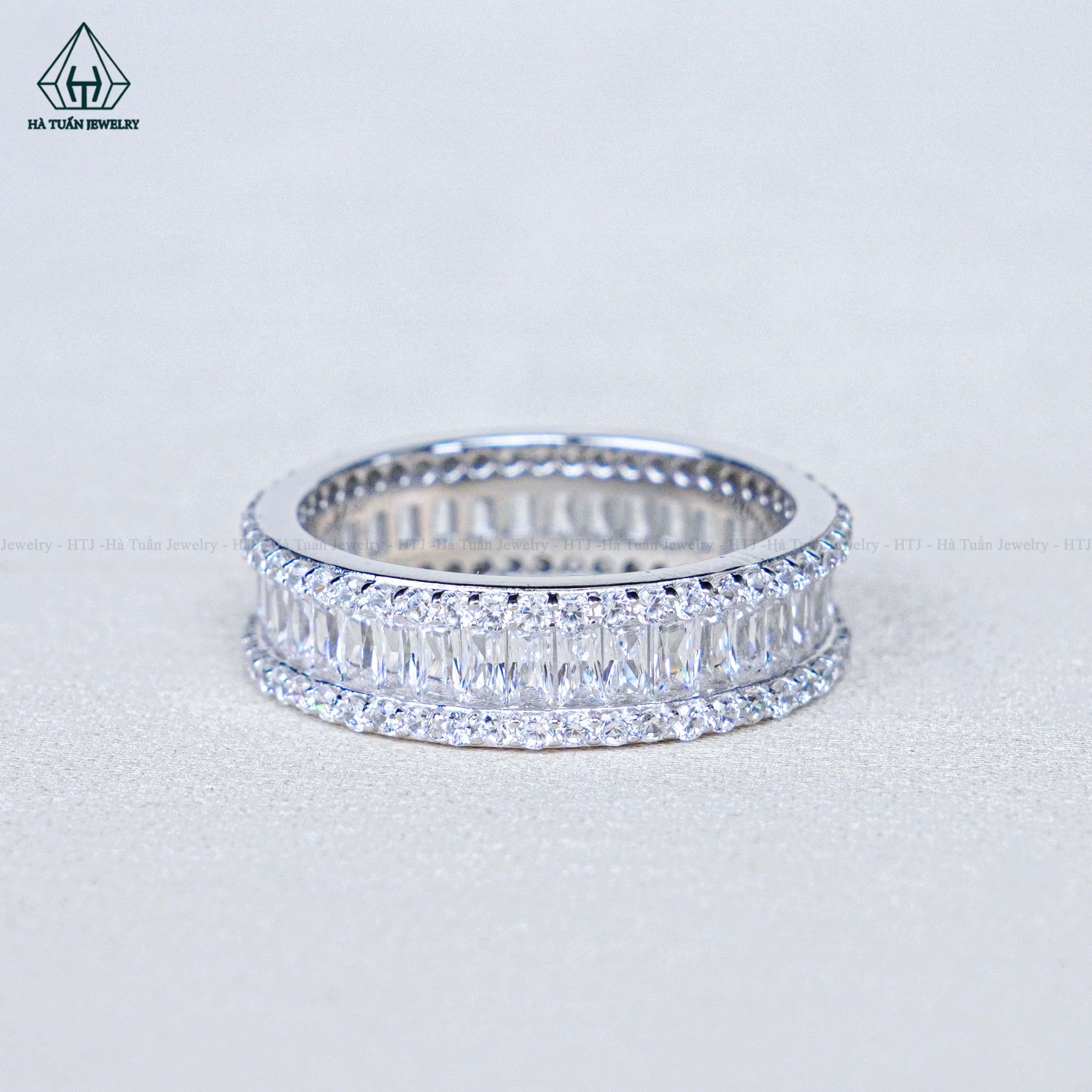  RX144 Nhẫn phối baguette + tấm tròn 