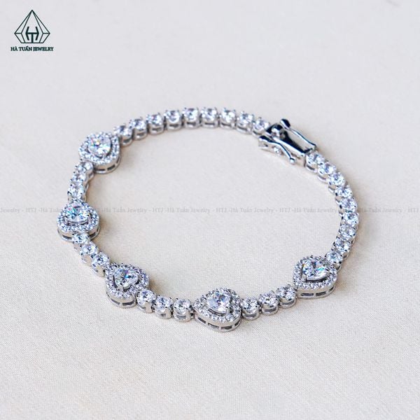 B131 Lắc tay đá tim