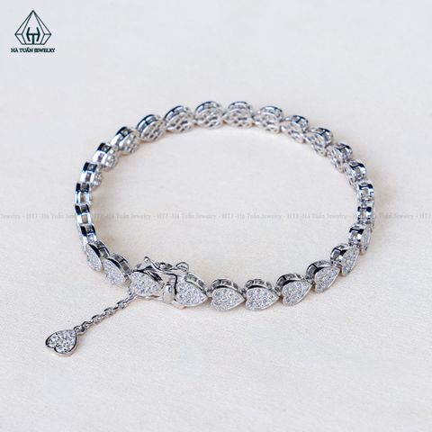 B136 Lắc tay trái tim