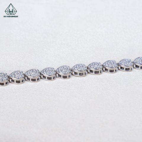 B136 Lắc tay trái tim