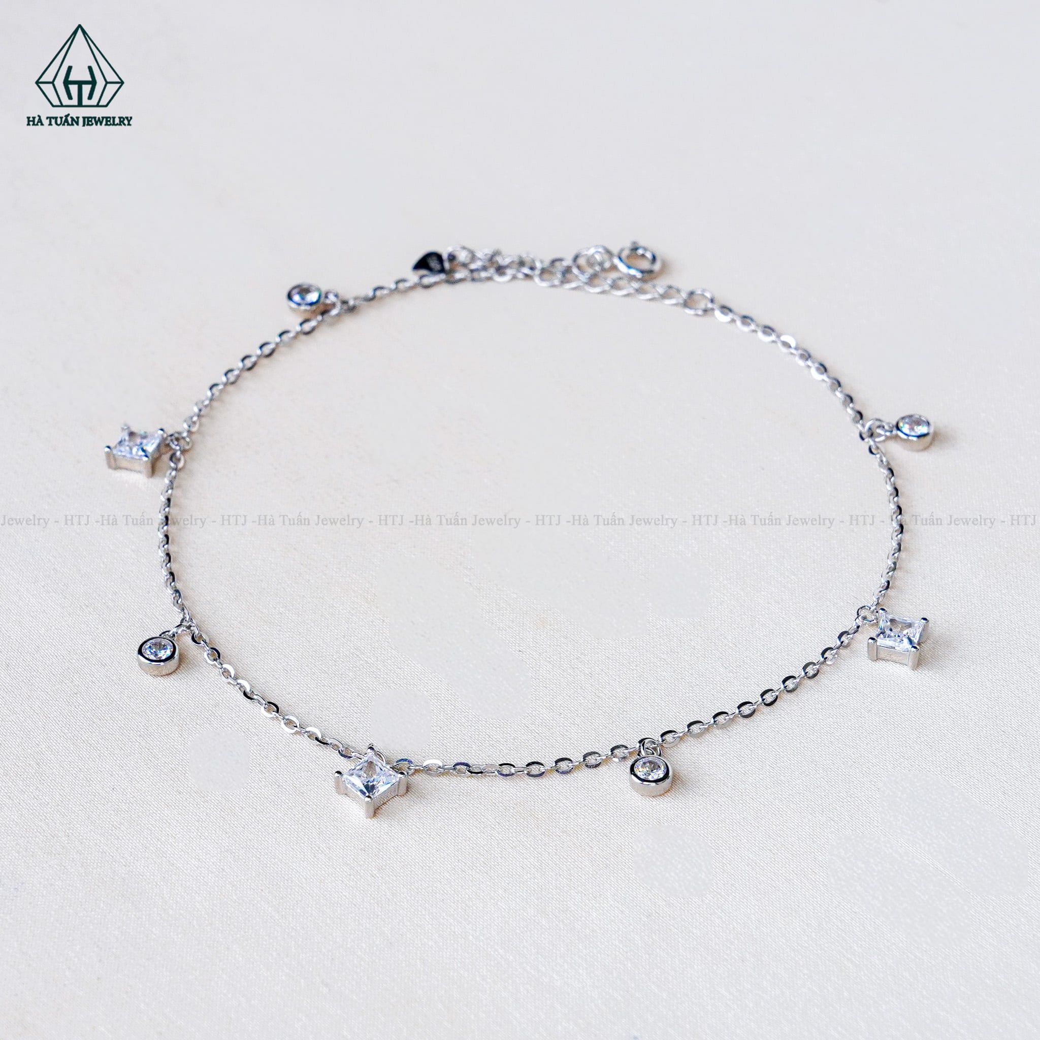  A481 Lắc chân charm rơi đá vuông 