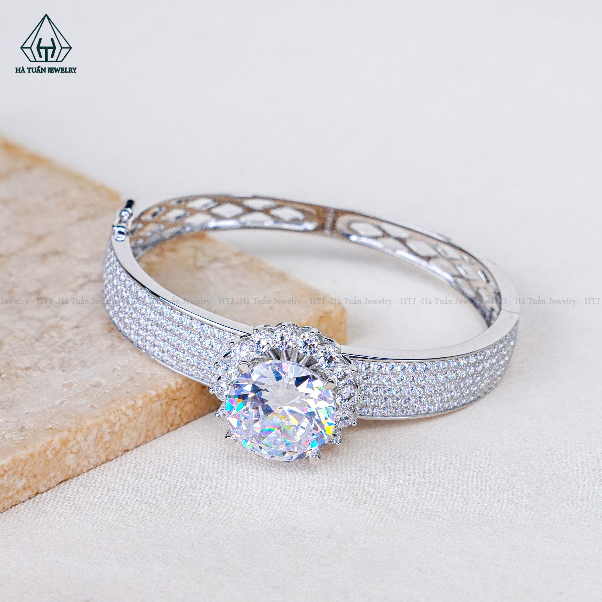  BGX238 Vòng tay chủ 14mm CZ 