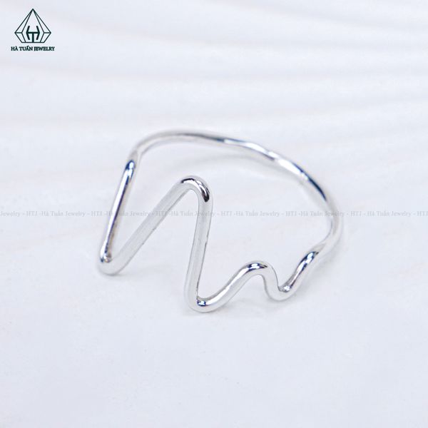  R957 Nhẫn nữ trơn 