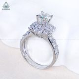  RX702 6.5mm Nhẫn nữ vuông viền baguette 