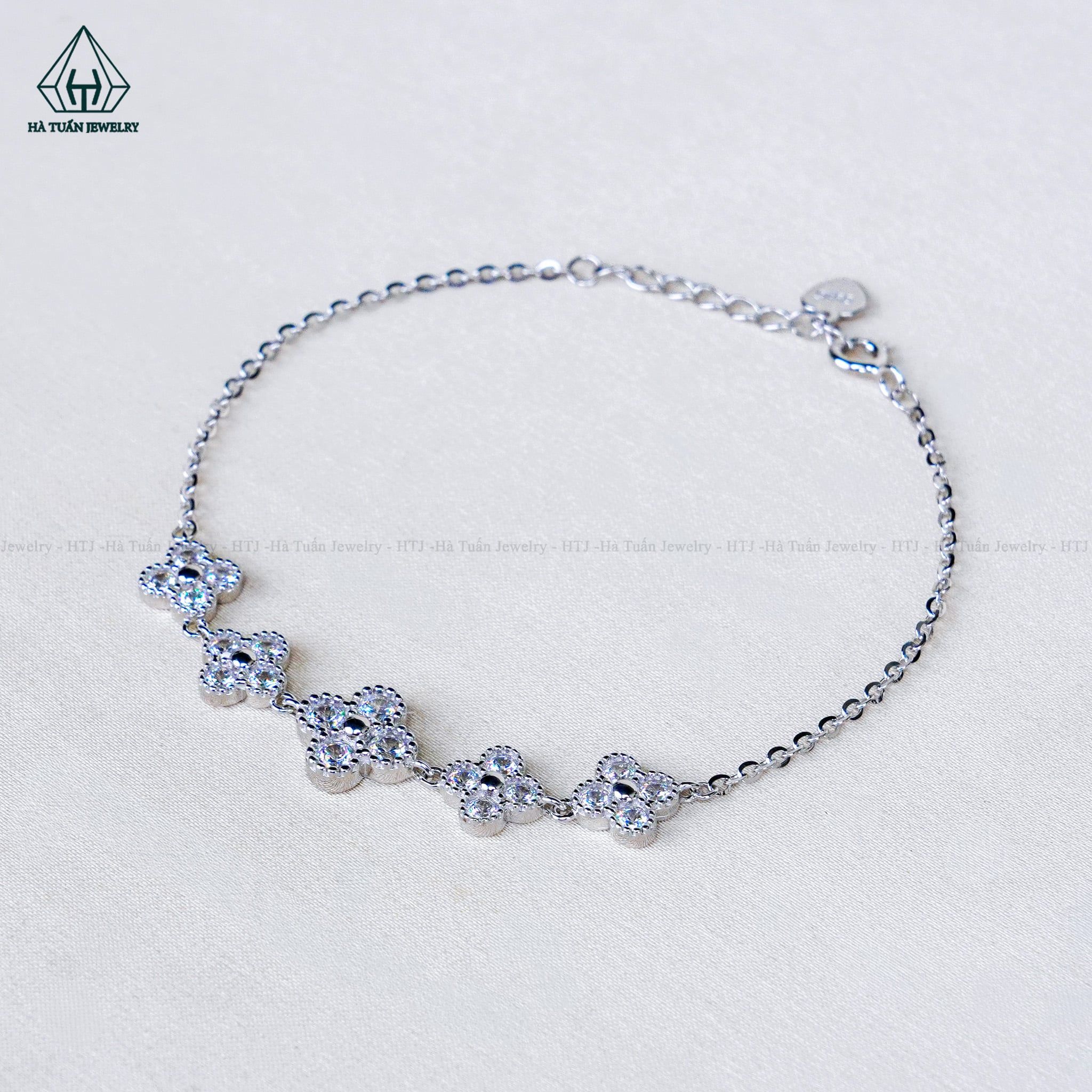  B140 Lắc tay cỏ 4 lá 