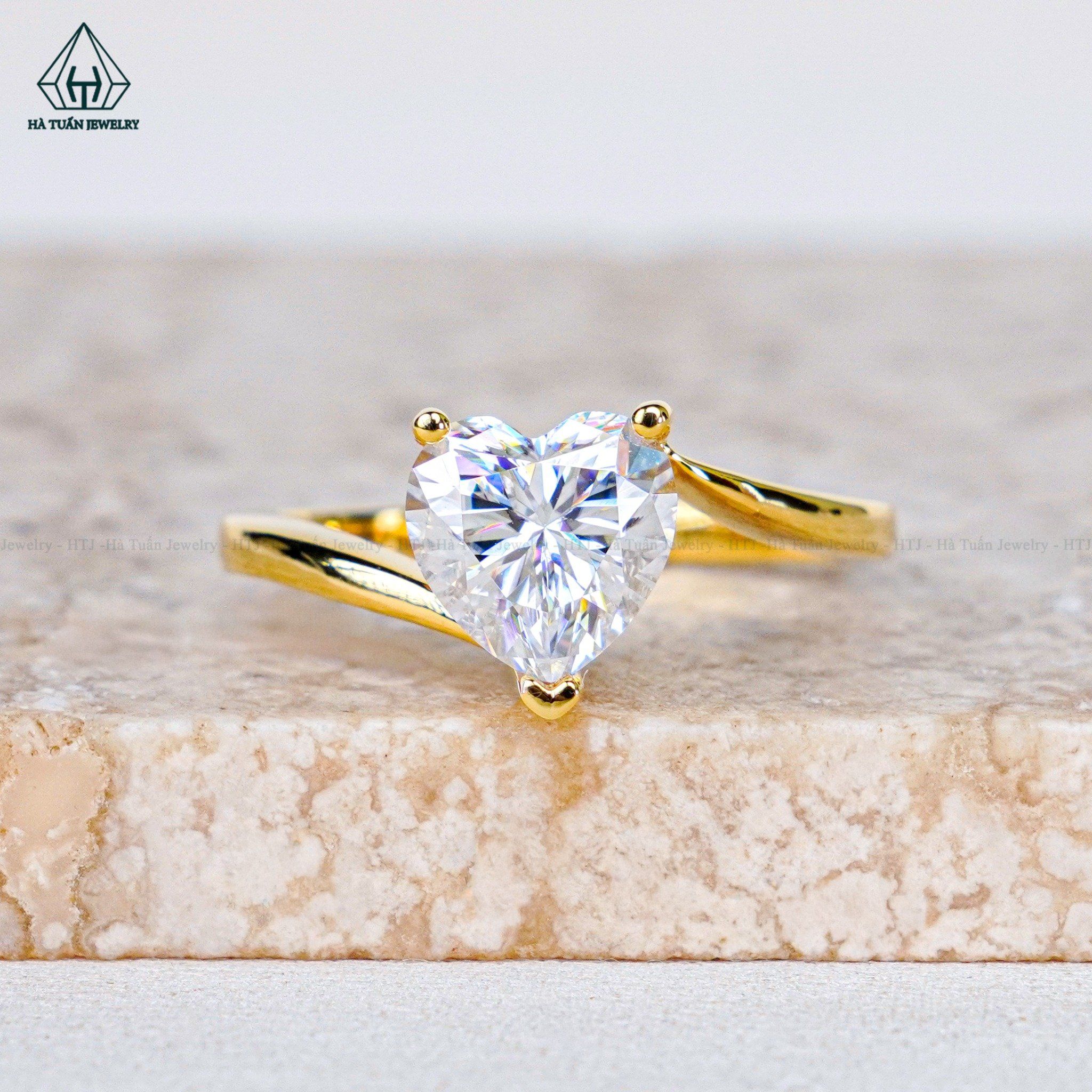  RG330 VV14K 8*8mm Heart 