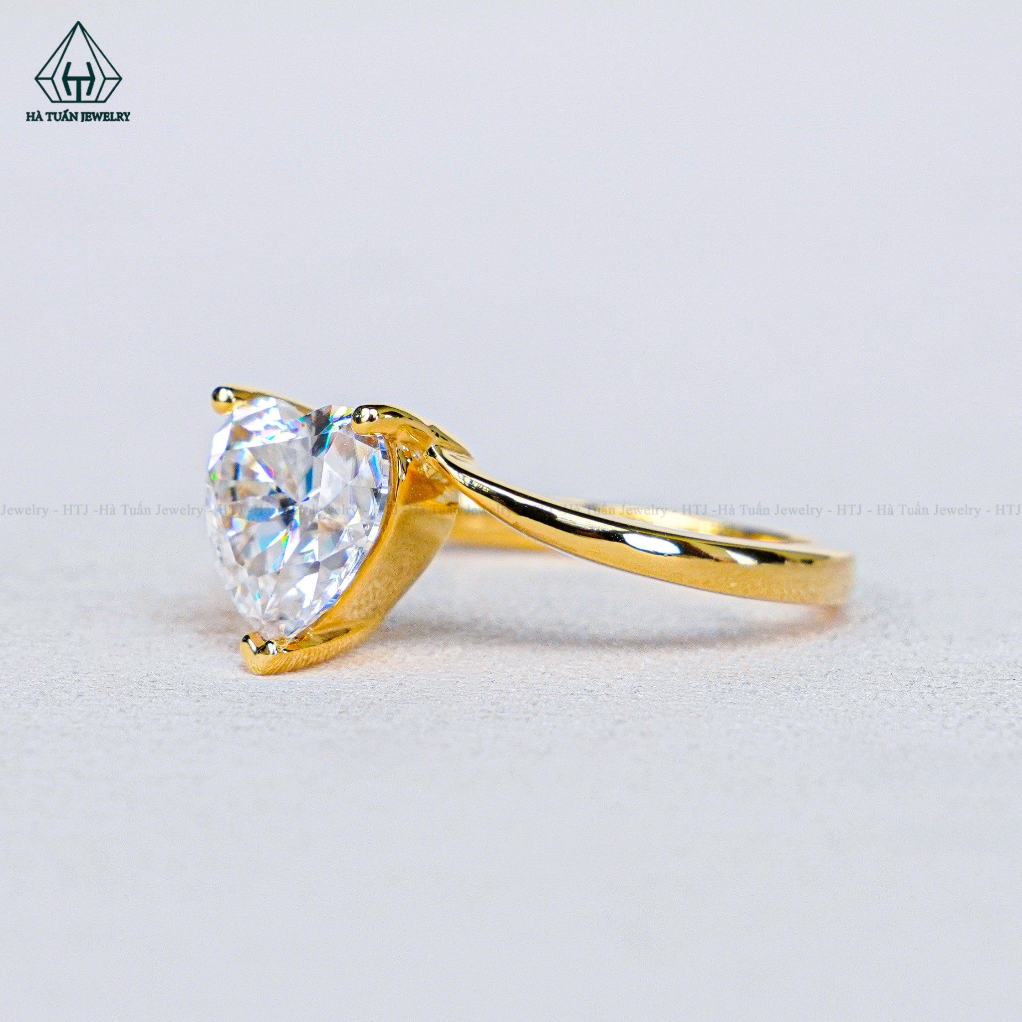  RG330 VV14K 8*8mm Heart 