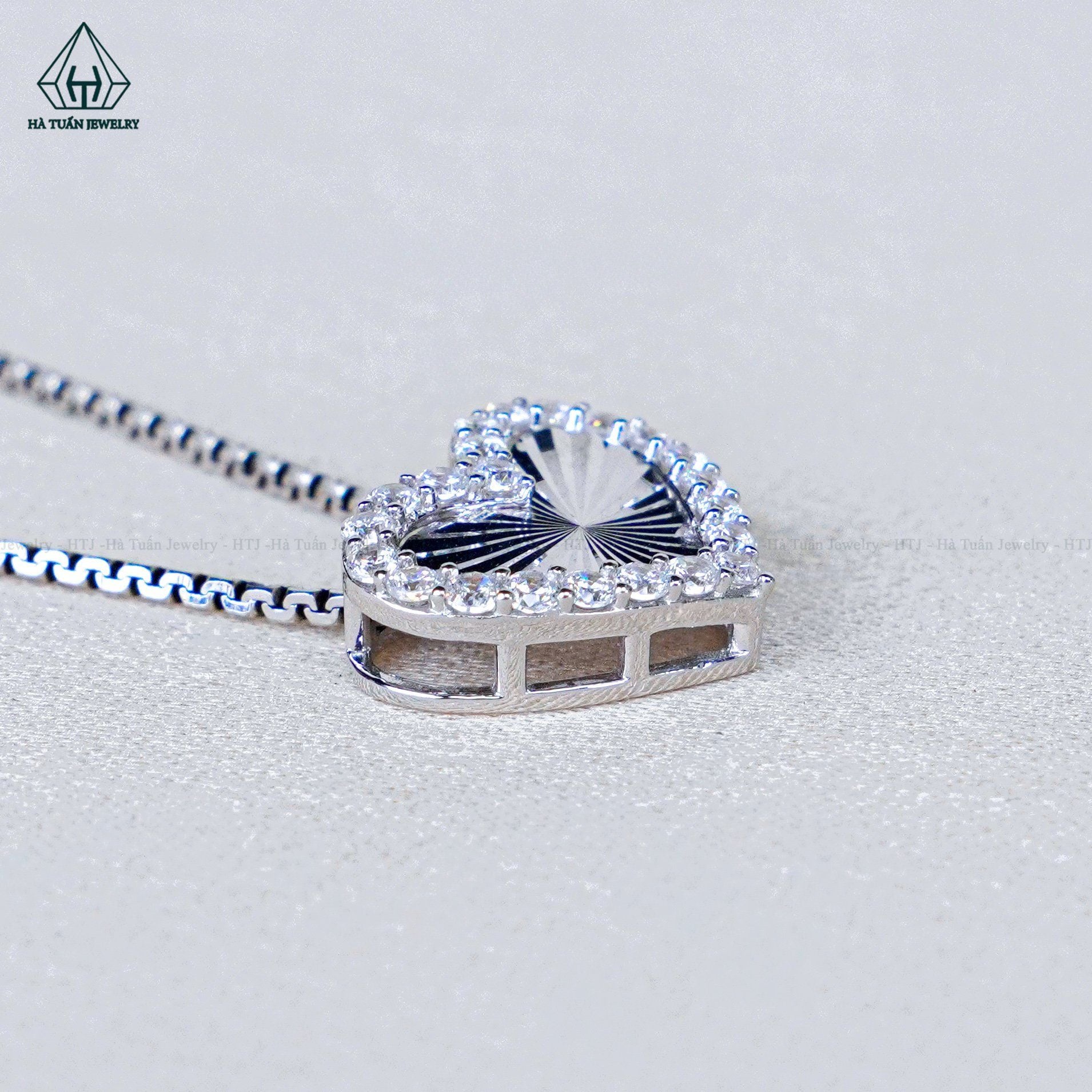  N710 Dây mặt liền Tim đính đá 