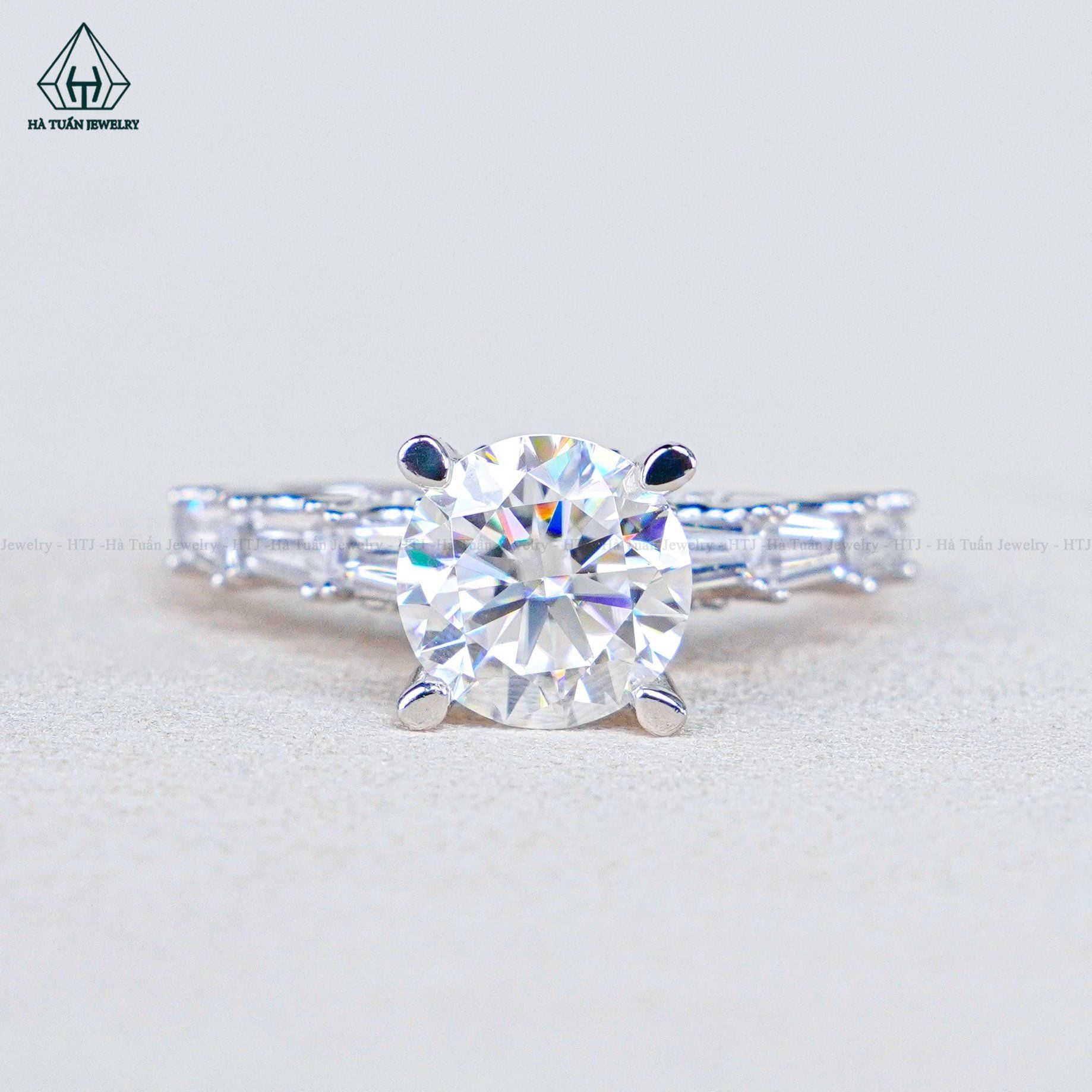  RX635 7.5mm Nhẫn nữ vành baguette 