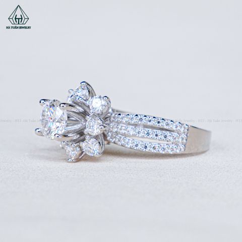 RX627 FULL MOIS 6mm Nhẫn nữ 8 cánh nhọn