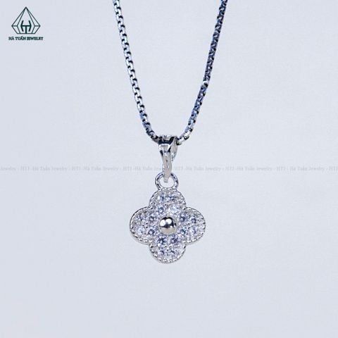 P436 9mm Mặt dây chuyền cỏ 4 lá đá