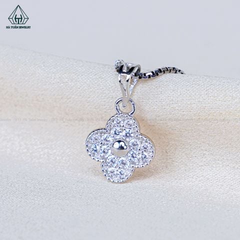 P436 9mm Mặt dây chuyền cỏ 4 lá đá