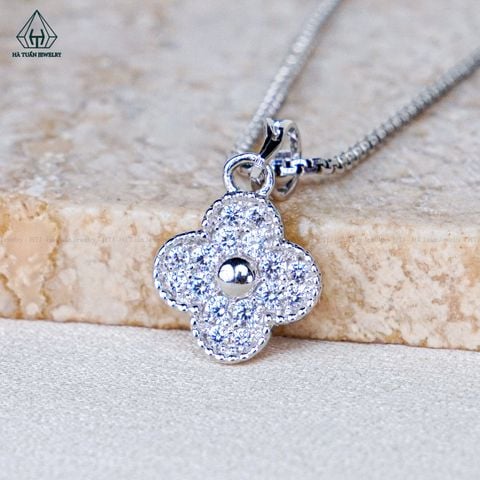 P436 9mm Mặt dây chuyền cỏ 4 lá đá