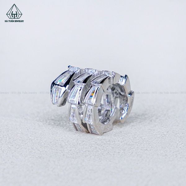  P437 Mặt dây chuyền trụ rắn 