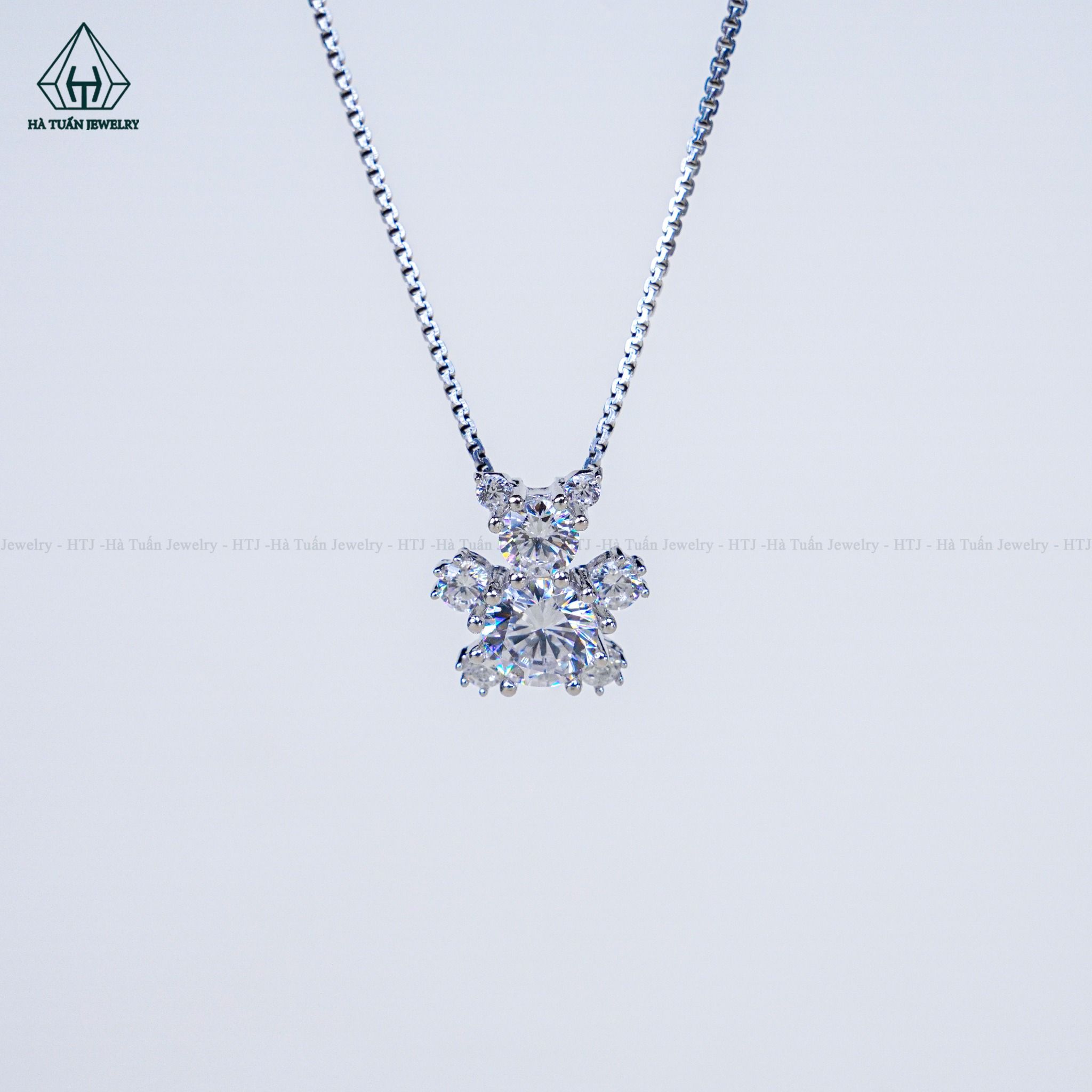  P438 Mặt dây chuyền gấu đá 