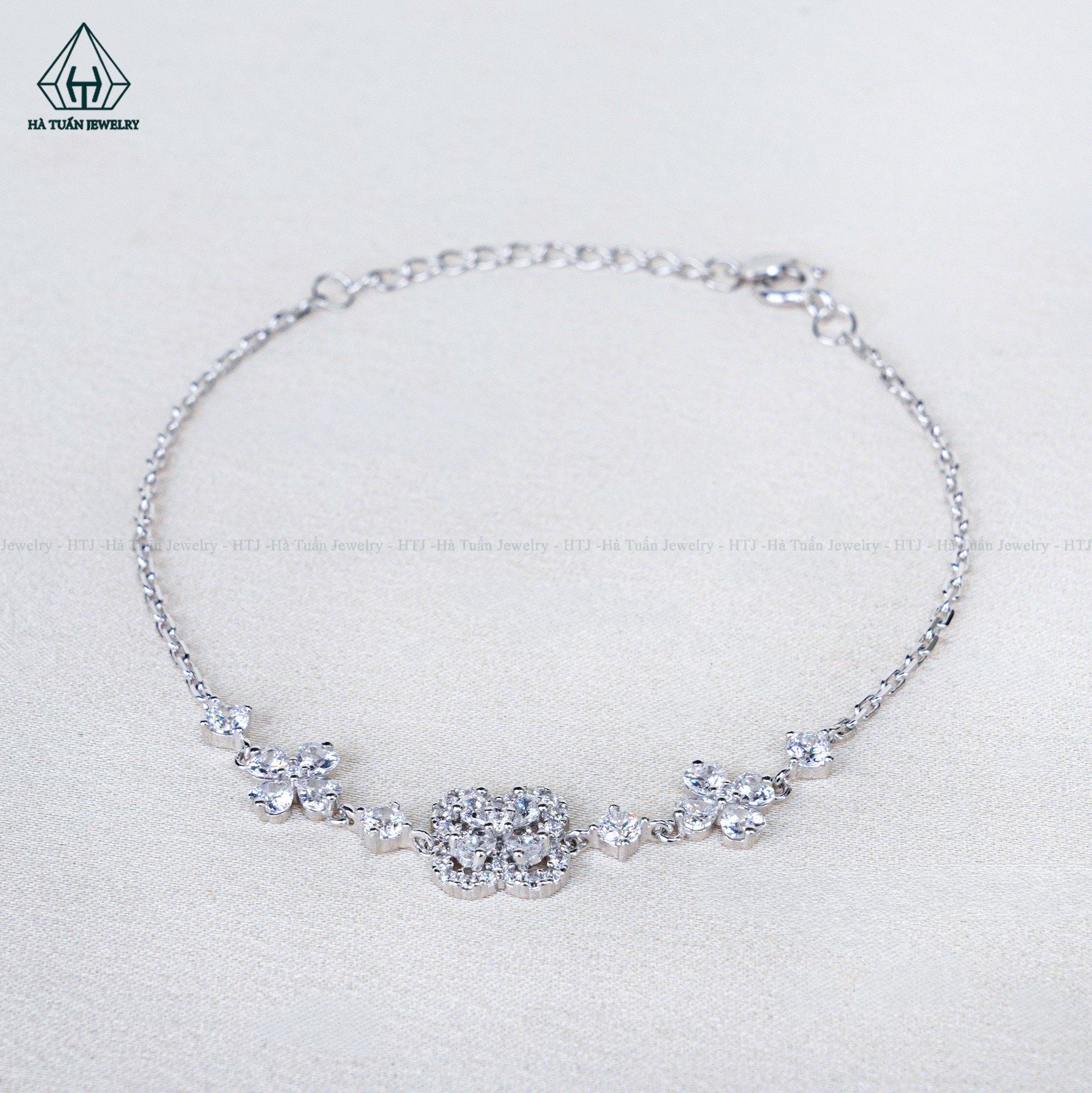  B080 Lắc tay cỏ bốn lá 