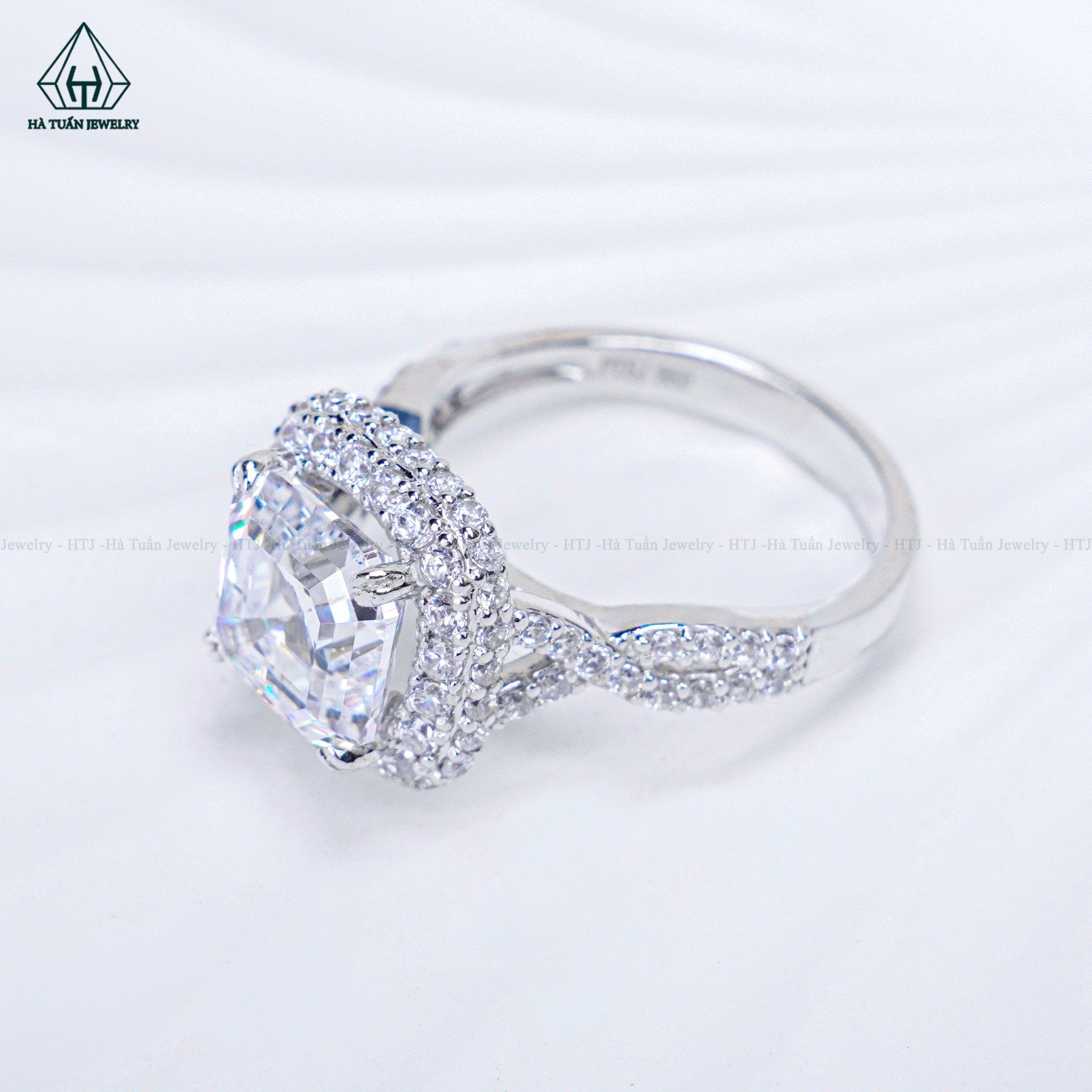  R997 Nhẫn nữ vuông Asscher 
