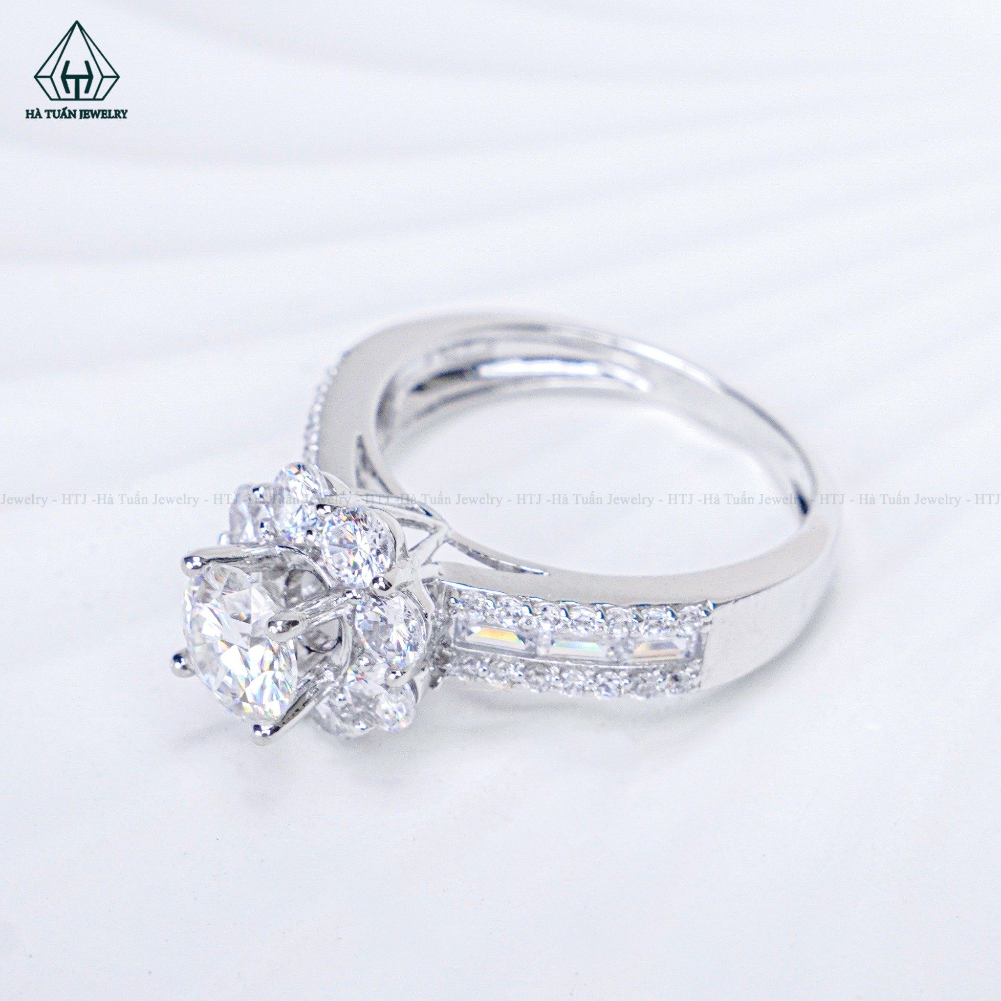  RX637 6mm Nhẫn nữ hoa 8 cánh 