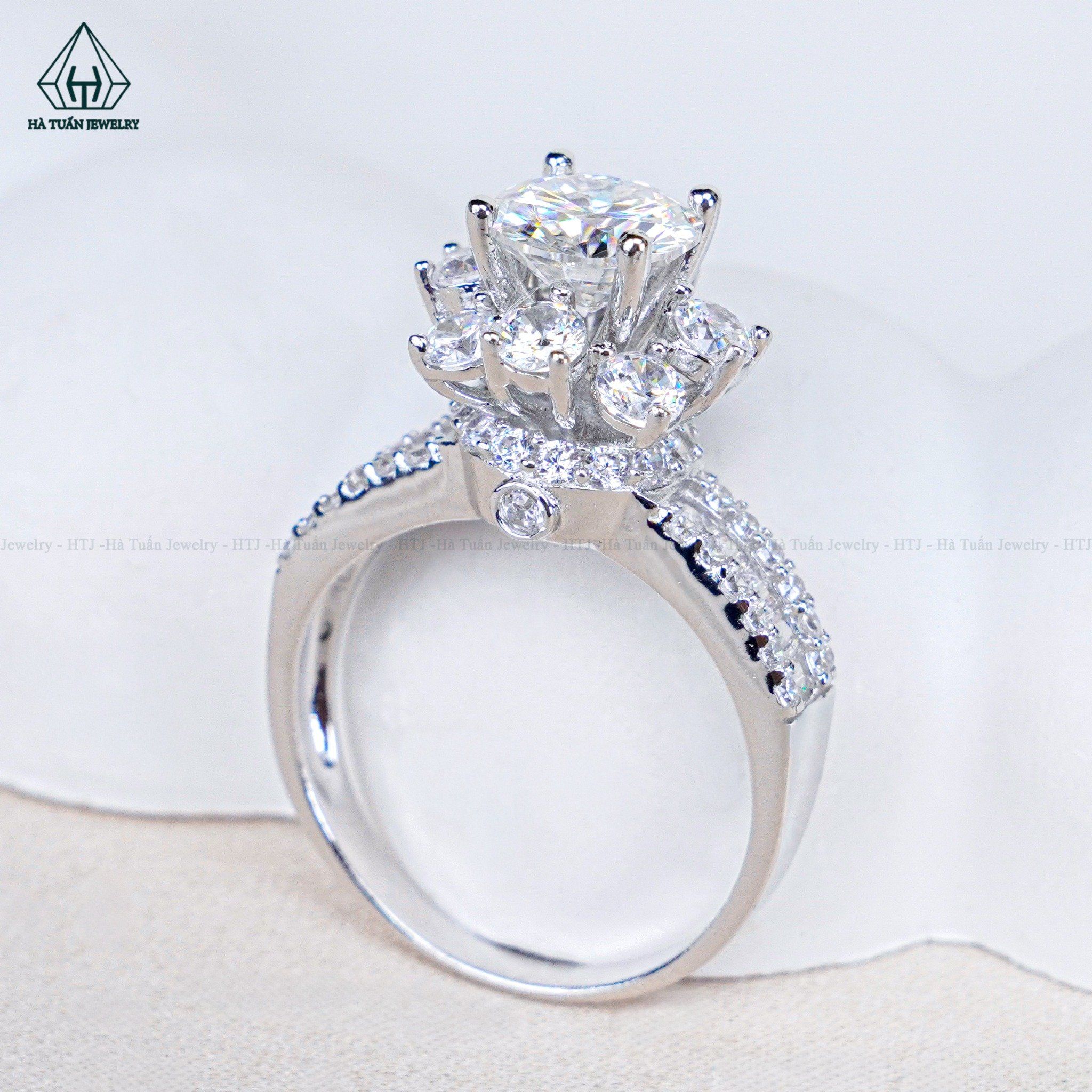  RX639 7.2mm Nhẫn nữ hoa 8 cánh vuông 