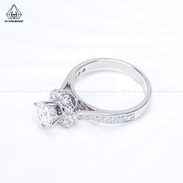  RX715 FULL MOIS 5.4mm Nhẫn nữ 