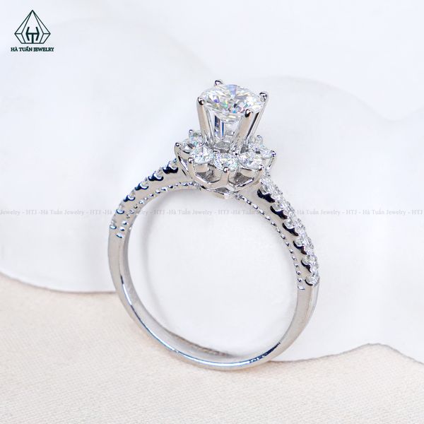  RX711 FULL MOIS 5.4mm Nhẫn nữ hoa 8 cánh 
