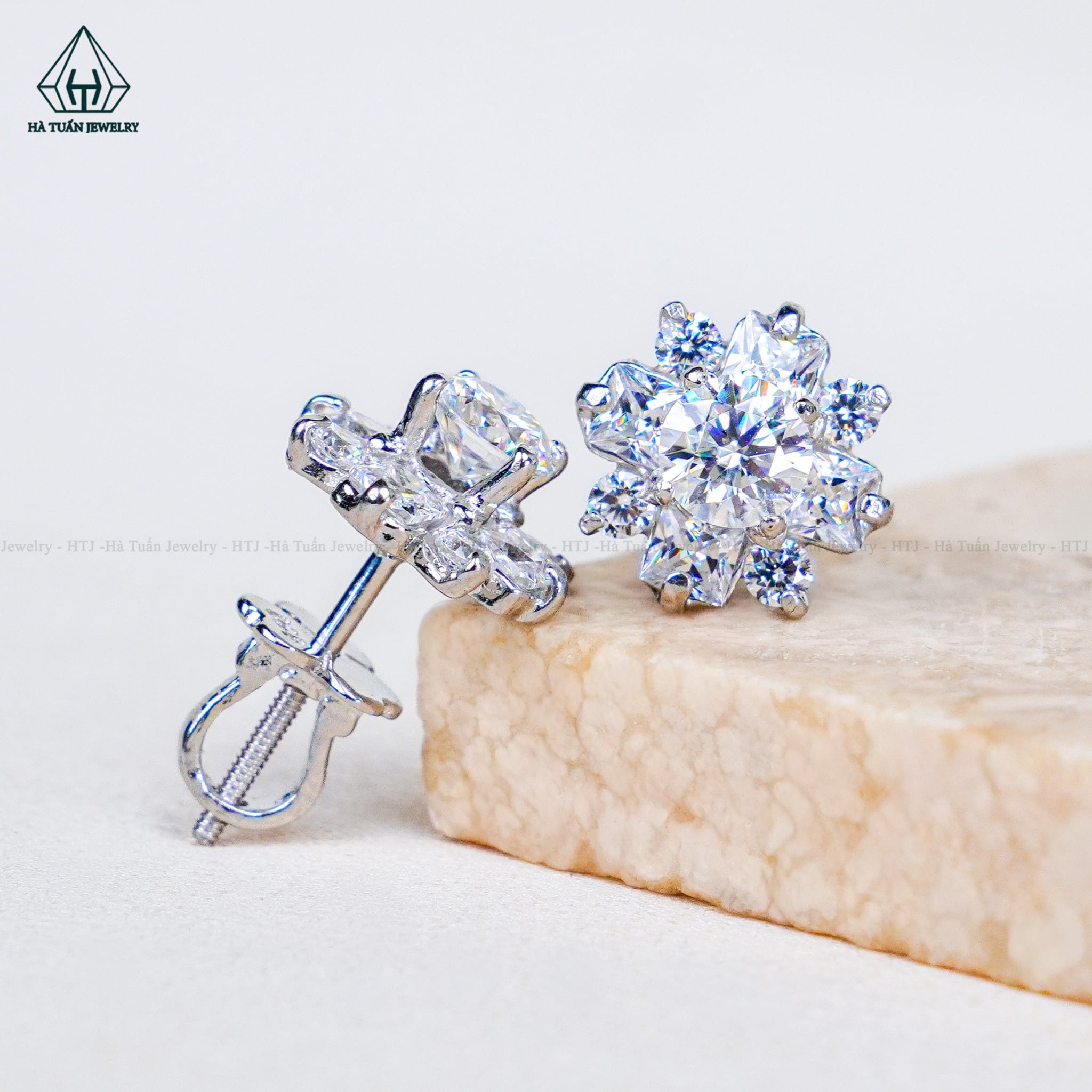  EX653 4.5mm Bông tai vuông phối baguette 