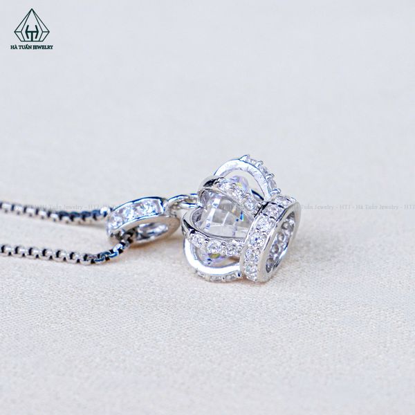  P443 Mặt vương miện 