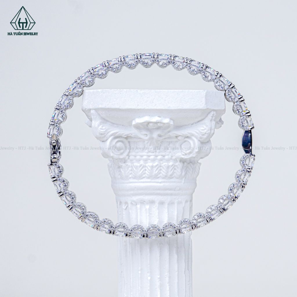 B929 4.5mm Vòng cứng đính đá CZ