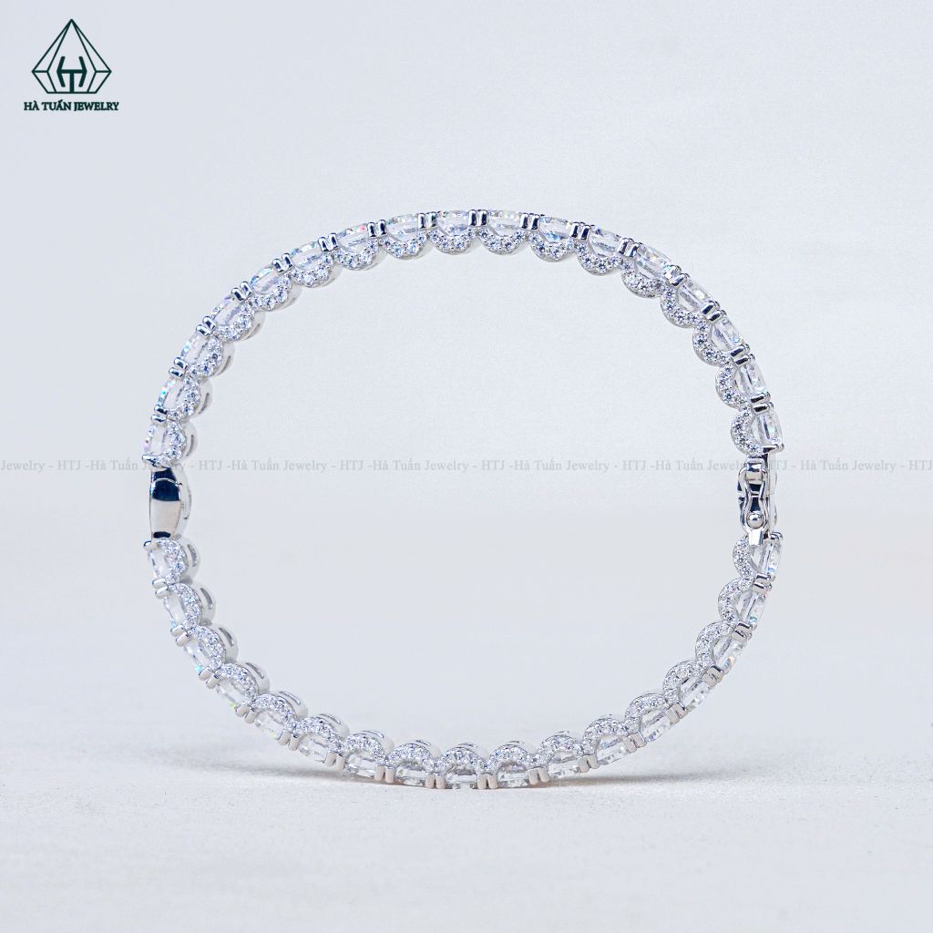 B929 4.5mm Vòng cứng đính đá CZ