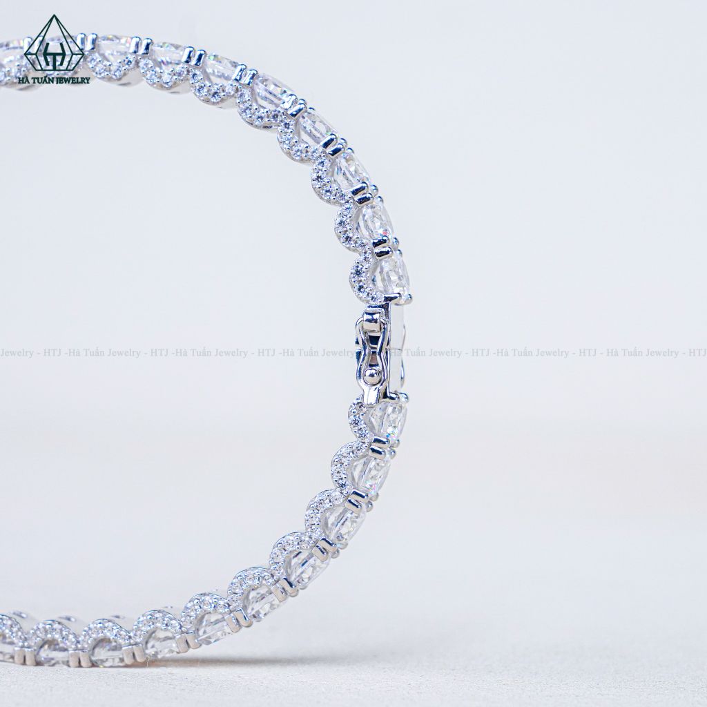 B929 4.5mm Vòng cứng đính đá CZ