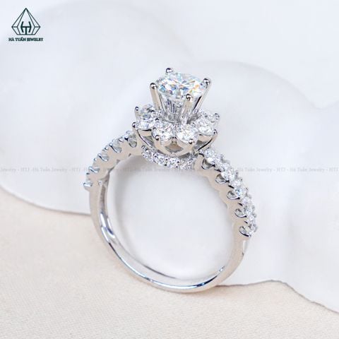 RX735 FULL MOIS 5.4mm Nhẫn nữ