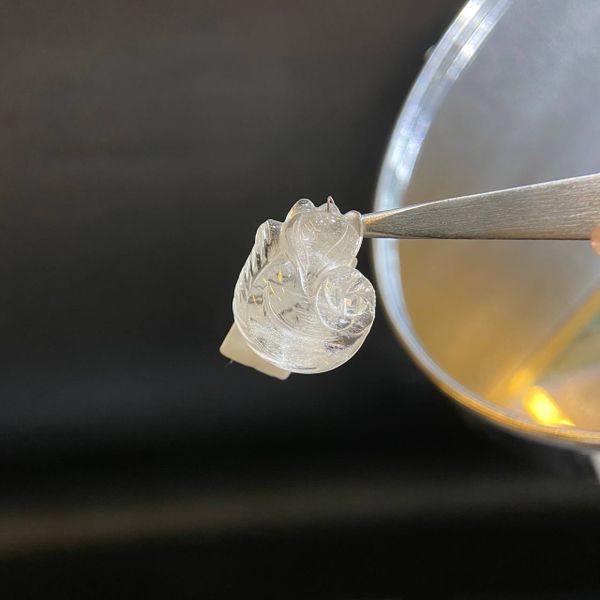  PC004 MẶT HỒ LY T.A TRẮNG 