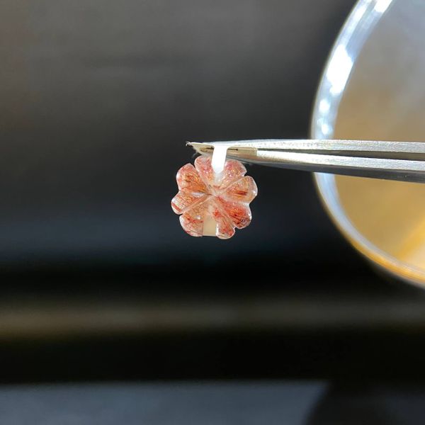  PC018 MẶT CỎ 4 LÁ T.A TÓC ĐỎ 