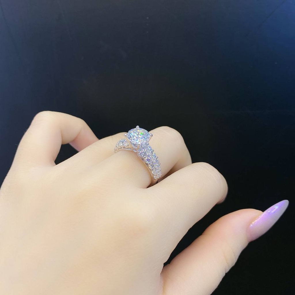 RX732 FULL MOIS 8.1mm Nhẫn nữ