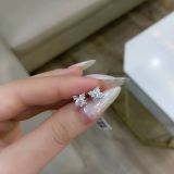  EX560 4mm Bông tai 4 cánh 