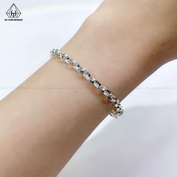  BB063 Lắc tay em bé 