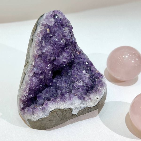  VP014 NÚI THẠCH ANH TÍM 