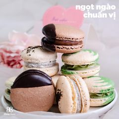 HỘP 10 BÁNH MACARON