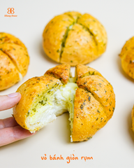 Bánh Mì Sốt Phô Mai Bơ Tỏi