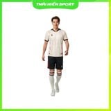  Áo đá bóng Strivend V9 