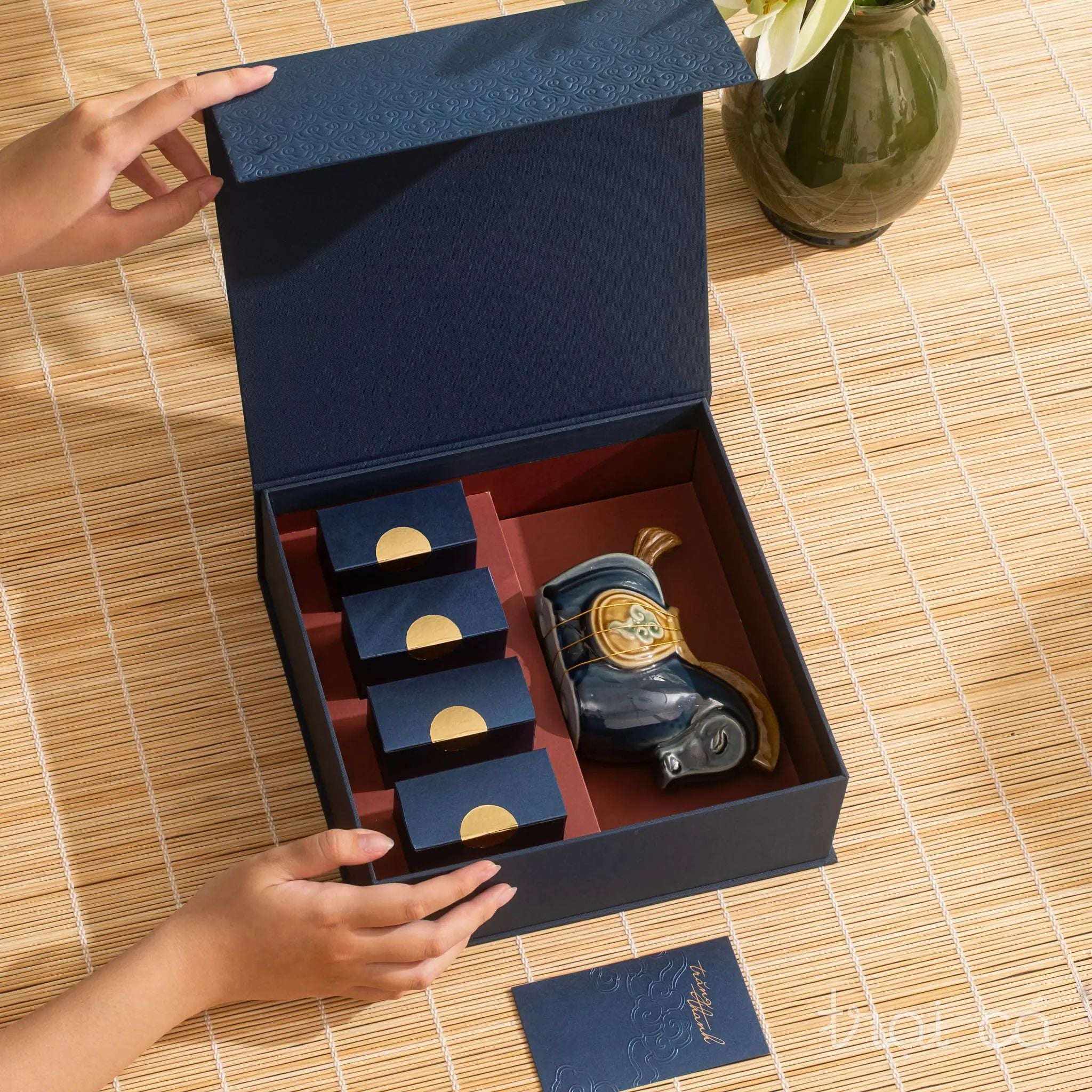  [BQT] Trăng Thanh 04G VIP, Ngựa Mây Gốm - Xanh Lam 