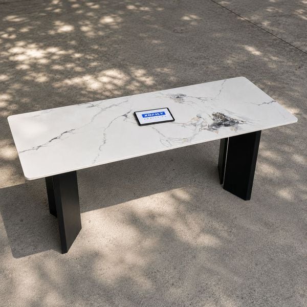 Bàn ăn XDAILY | LINE table