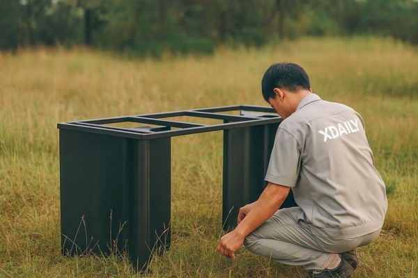 Bàn ăn Xdaily - LOU dining table
