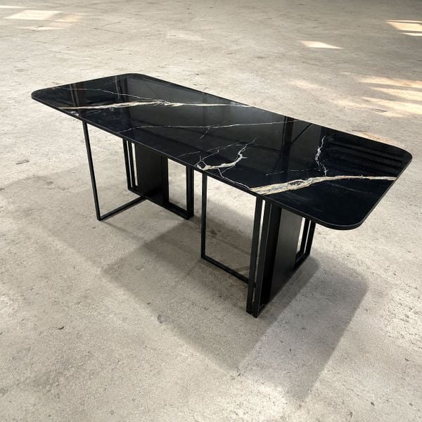 Bàn ăn XDAILY | VENUS table
