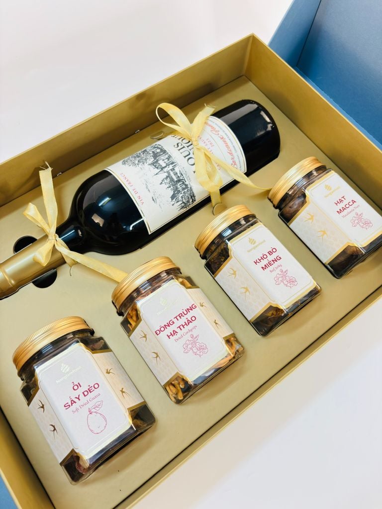 Bộ quà tết 2026 - YÊU THƯƠNG 02 | Set Quà Tết Nonglamfood | Vẹn Nguyên Hương Tết – Gắn Kết Yêu Thương