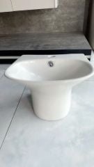 Chậu rửa mặt treo tường nhỏ 35cm – Men nano chống bám, tiết kiệm diện tích