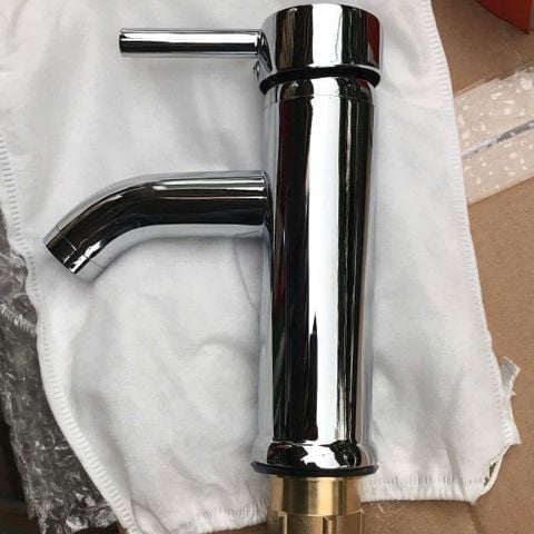 Vòi Rửa Mặt Nóng Lạnh V111 – Đồng Thau Mạ Crom Niken Bóng