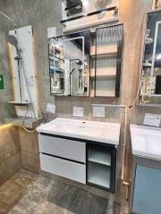 Tủ chậu lavabo treo tường 80x41cm nhựa PVC khung thép, gương LED
