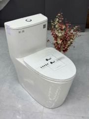 Bồn Cầu Liền Khối LK121 – Xả Mạnh, Êm Ái, Kháng Khuẩn Hiện Đại