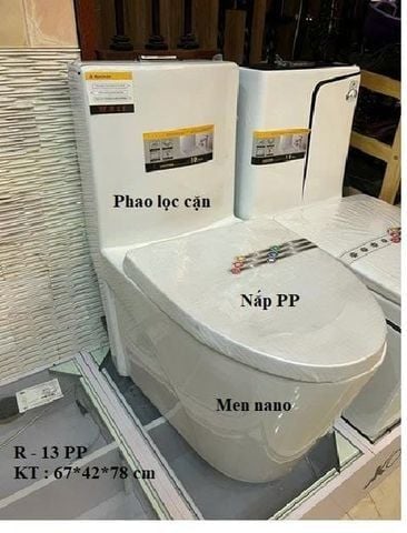 Bồn cầu liền khối R13 – Xả xoáy mạnh, men tuyết nano, thiết kế sang trọng